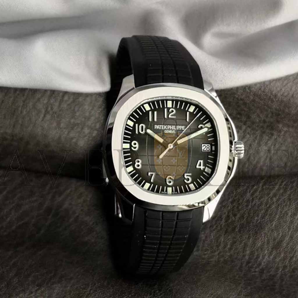 PATEK PHILIPPE AQUANAUT WATCH 5167A-001